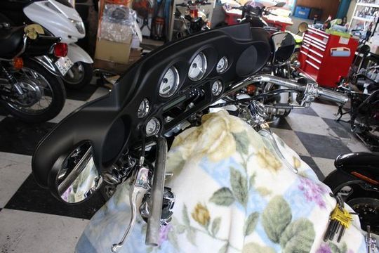 ハーレー FLHX DEVICEバガーリアフェンダー・ハンドル交換・純正